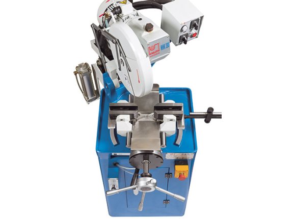 Pneumatic center-clamping vise