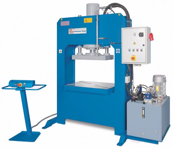 KP 70 A - Compact double-column press for punching, forming and drawing with large tools