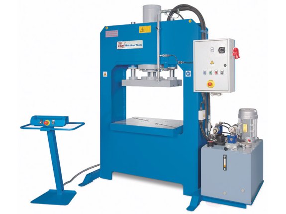 KP 70 A - Compact double-column press for punching, forming and drawing with large tools